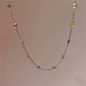 Colier Boho Retro cu Pietre Naturale – Bijuterie Elegantă și Vibrantă pentru Femei